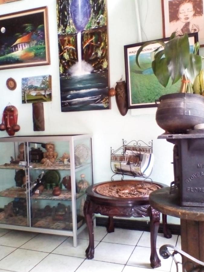 Hostal Del Este Santa Fe サンホセ エクステリア 写真